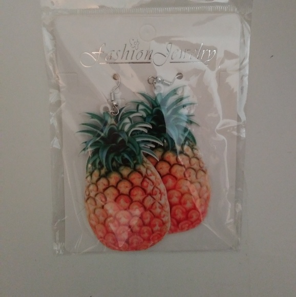 Pineapple Earrings - Picture 5 of 7